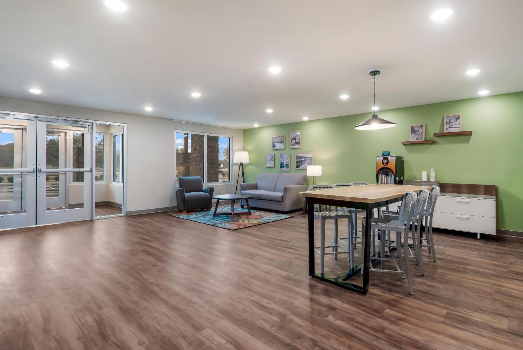 Woodspring Suites Tampa Airport North Veterans Expressway Ngoại thất bức ảnh